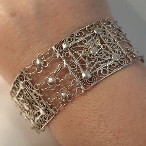 Elegant Antic Sterling Silver Filigree Bracelet